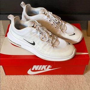 Nike Air Max Axis